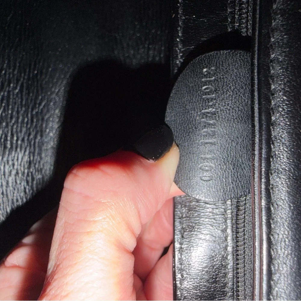 Vintage Gucci black leather bag with Certification of Authenticity - Picture 10 of 16